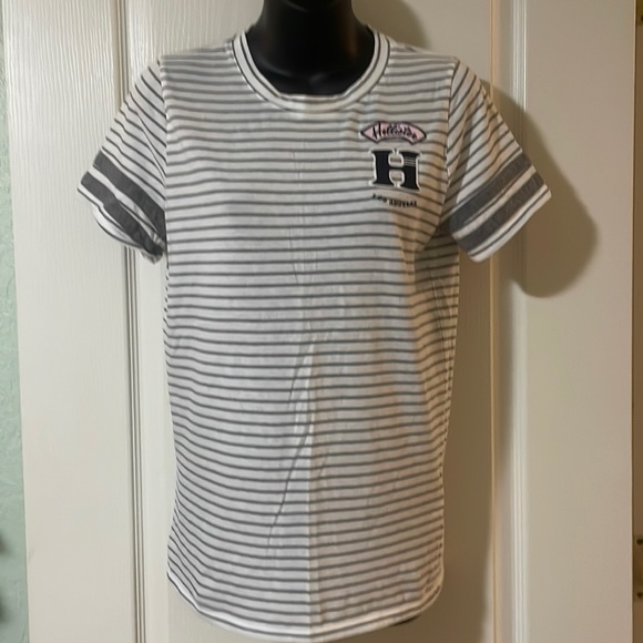 Hollister tee - Picture 1 of 3